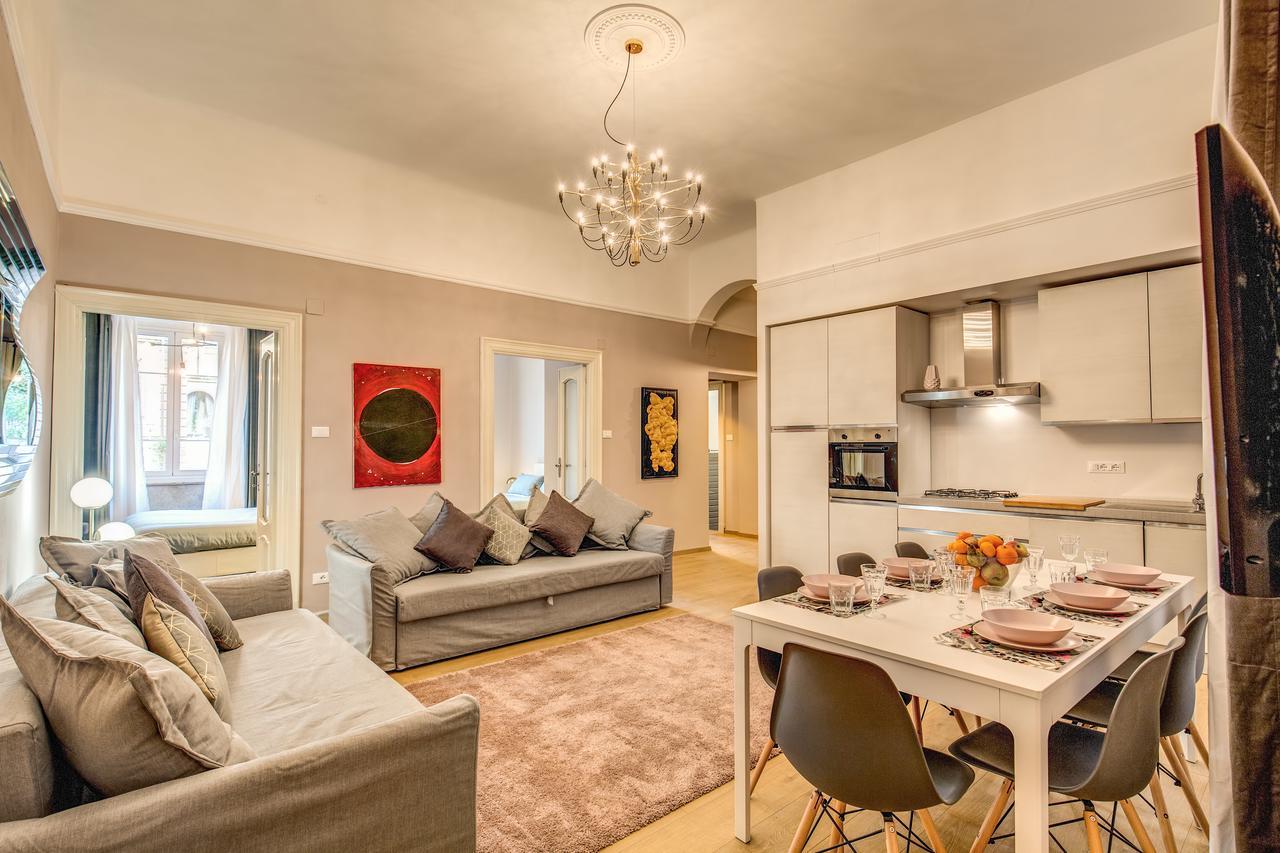Downtown Srl - Cinque Terre New Liberty Apartment La Spezia Bagian luar foto